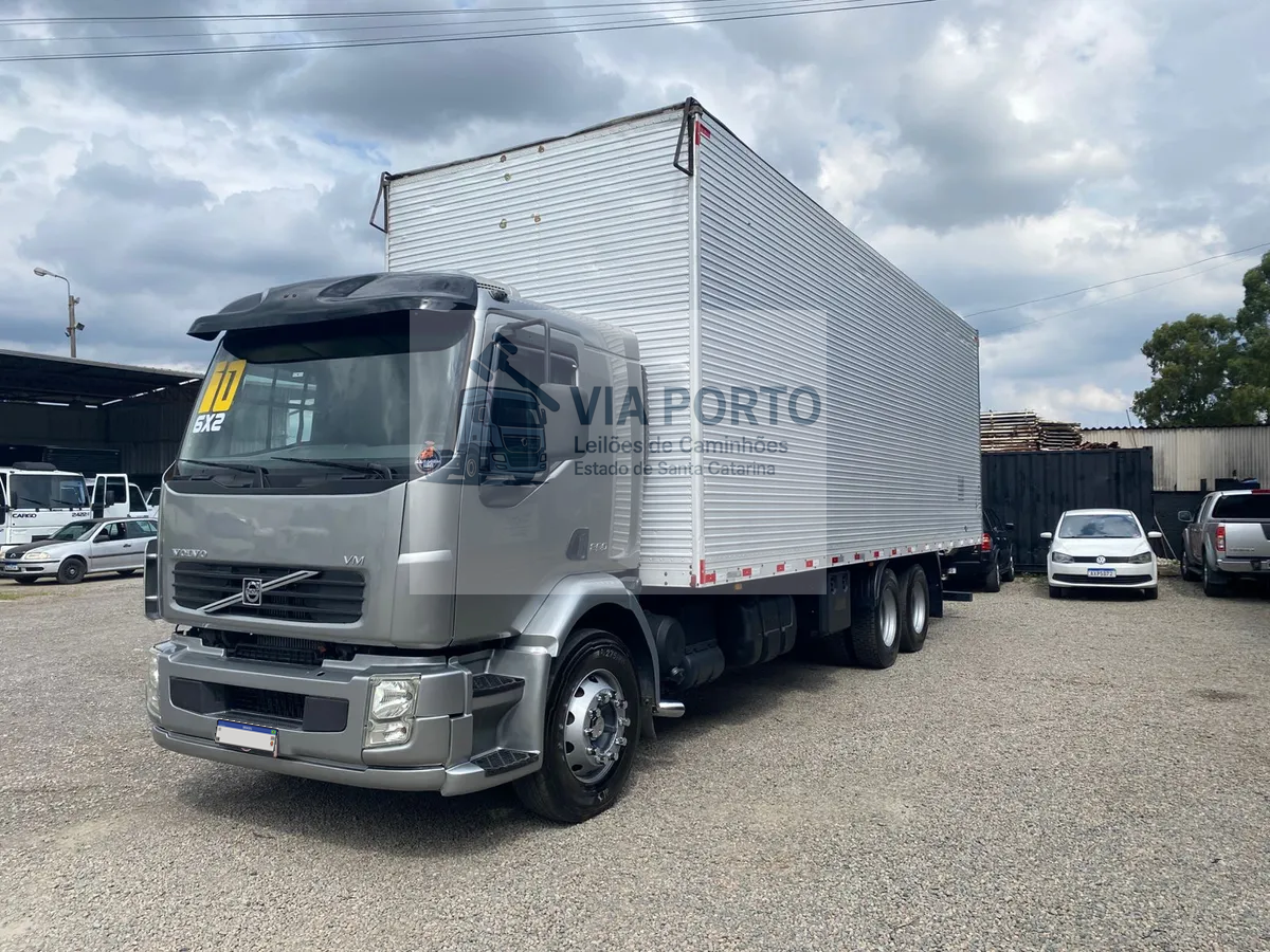 Volvo VM 260 6x2 10/10