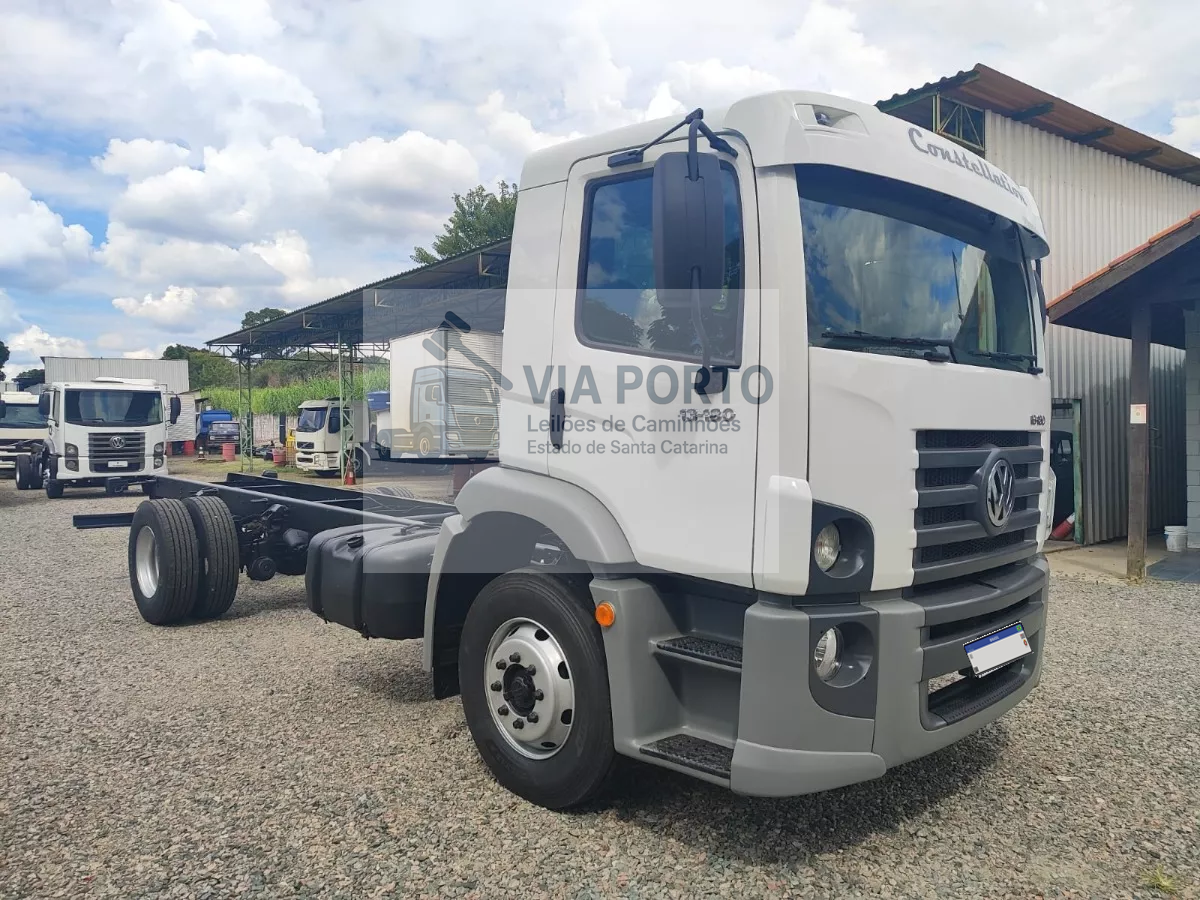 Volkswagen 13.180 Constellation 4x2 11/11