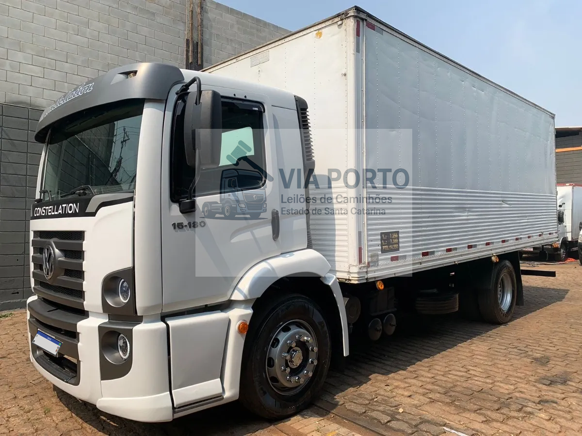 Volkswagen 15.180 Constellation 4x2 11/11